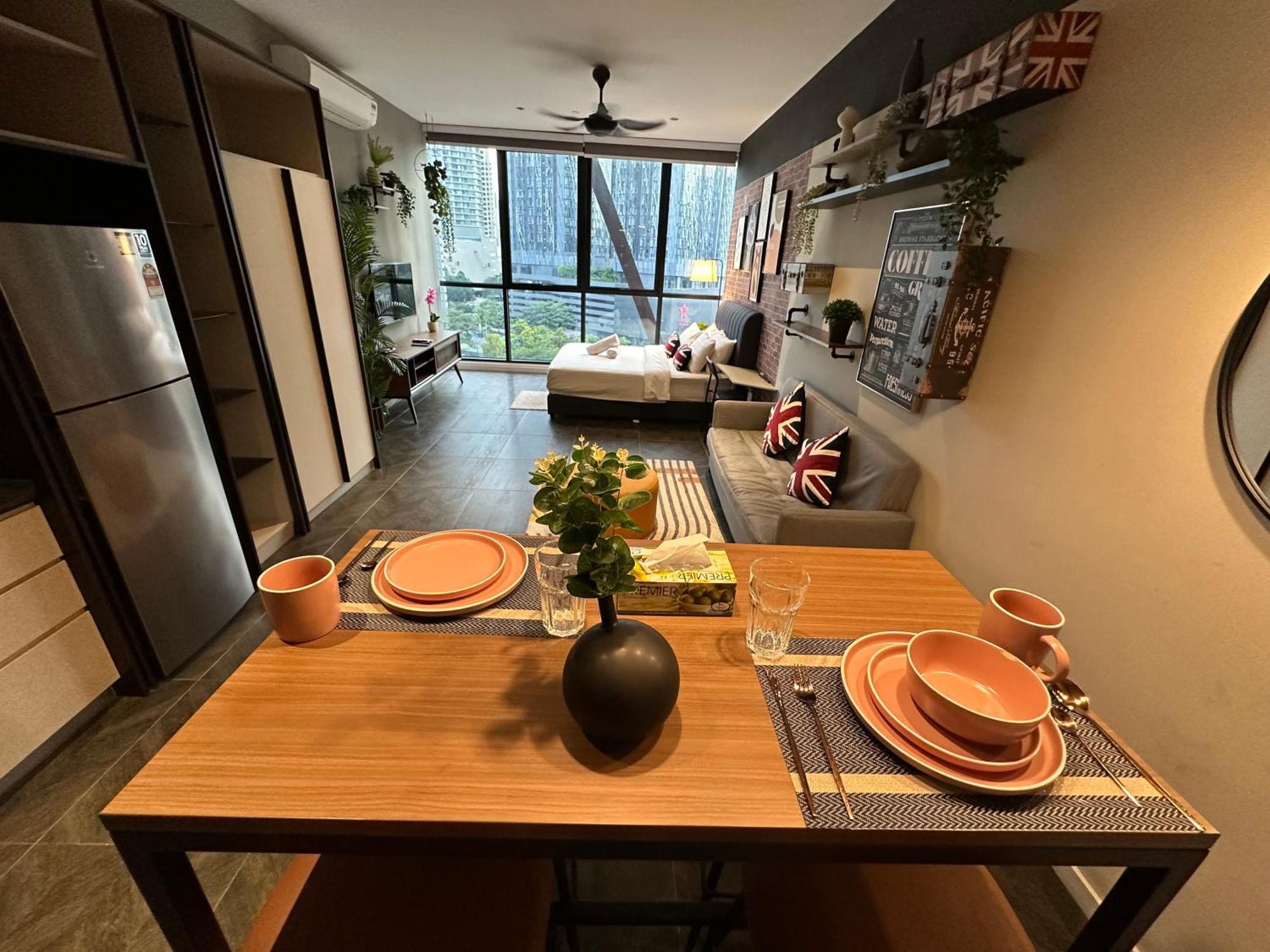 Scarletz Suites Klcc By Aura Куала Лумпур Екстериор снимка