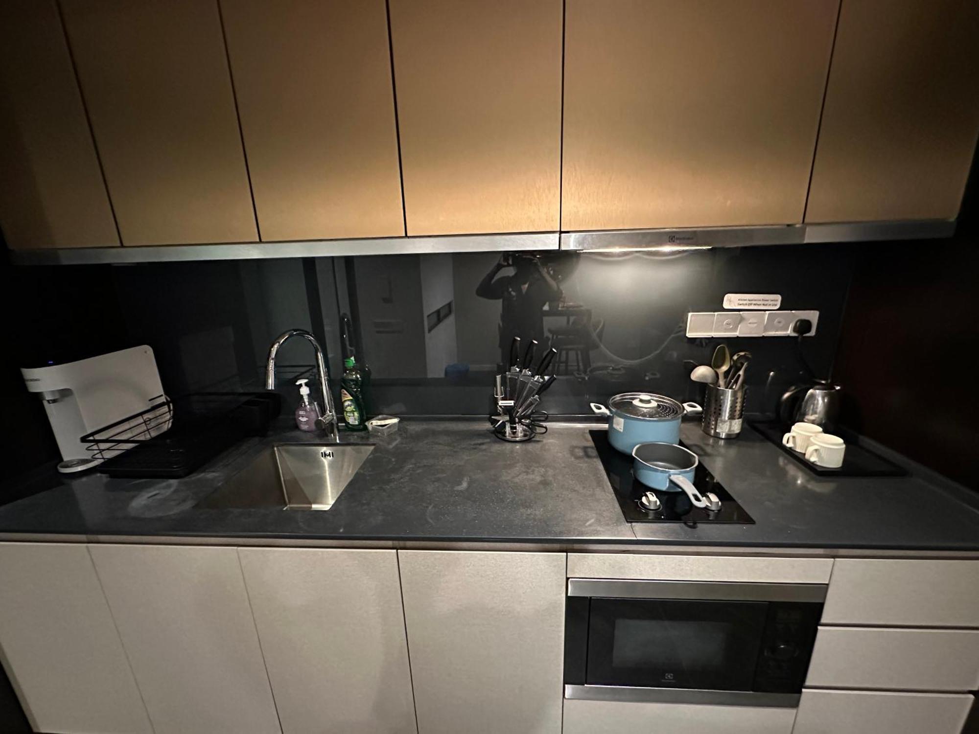 Scarletz Suites Klcc By Aura Куала Лумпур Екстериор снимка