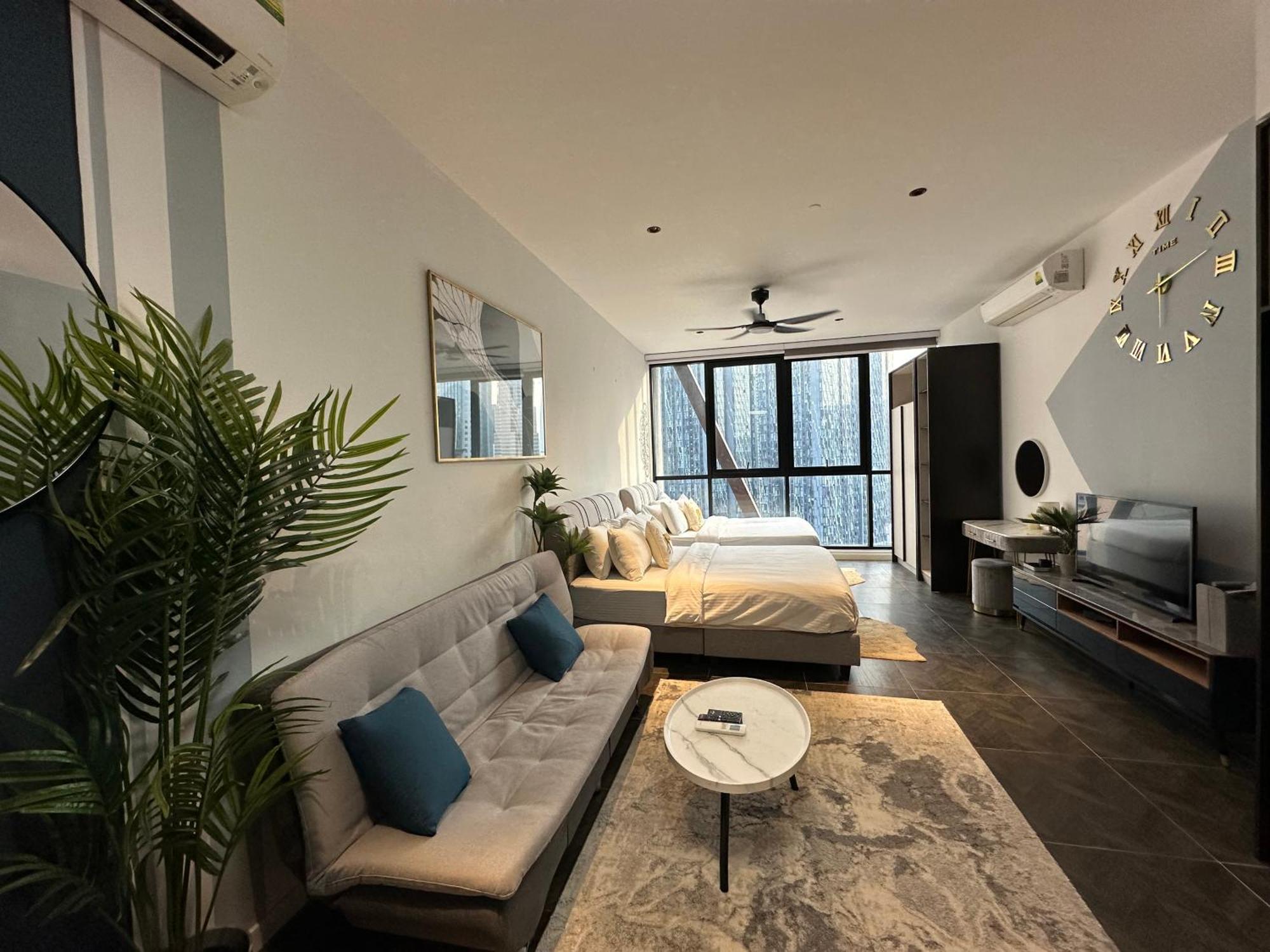 Scarletz Suites Klcc By Aura Куала Лумпур Екстериор снимка