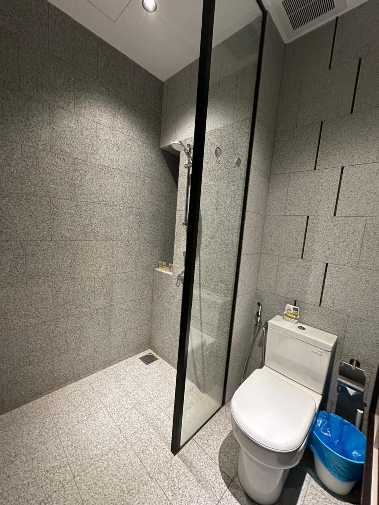 Scarletz Suites Klcc By Aura Куала Лумпур Екстериор снимка