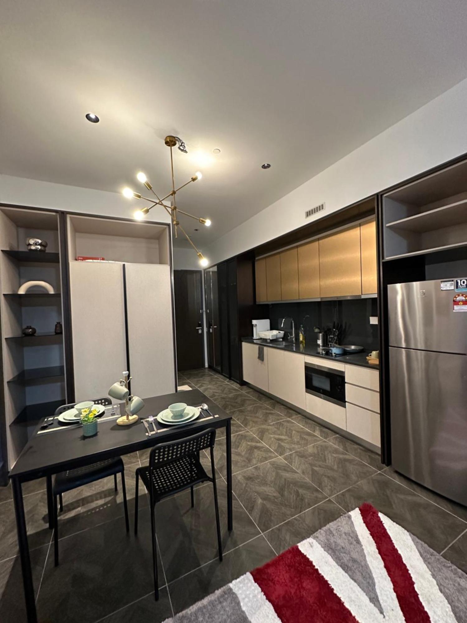 Scarletz Suites Klcc By Aura Куала Лумпур Екстериор снимка